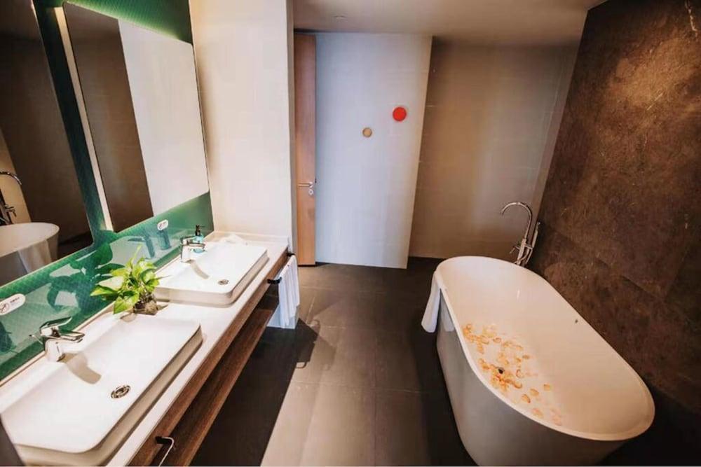 Holiday Inn Express Ningbo Fenghua By Ihg Exterior photo